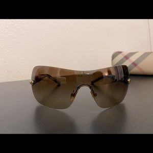 Burberry sunglasses
